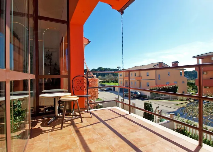 Apartments Kada 1571